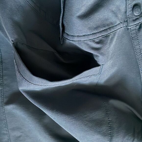 Isis Gray Hiking Capris Sz 4 - Picture 7 of 12